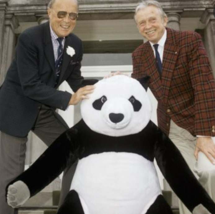 Prins Bernhard en Toon Hermans and a panda