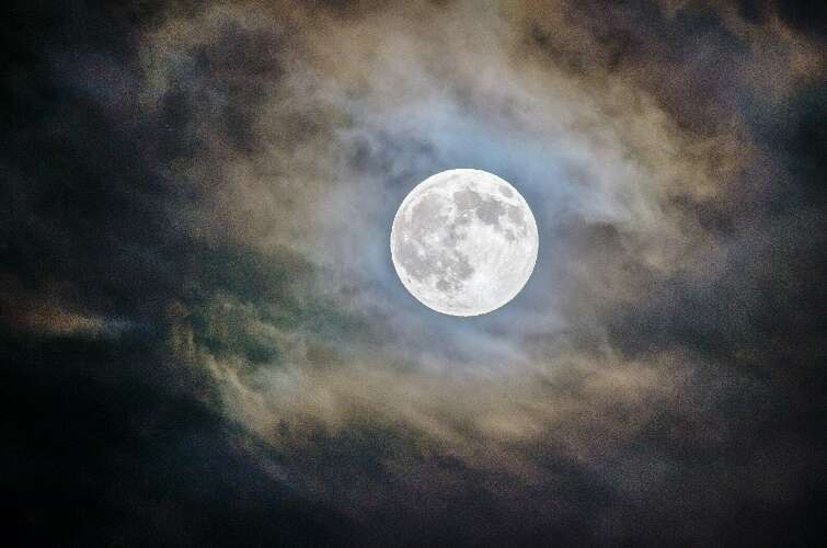 Freethinkers about the Moon